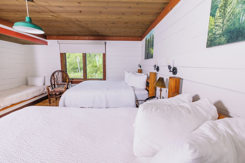 Lodge Room, 2 Queen Beds, Forest View photo 3