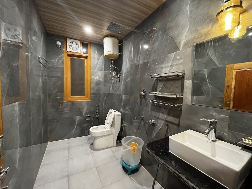Luxury Room photo 2