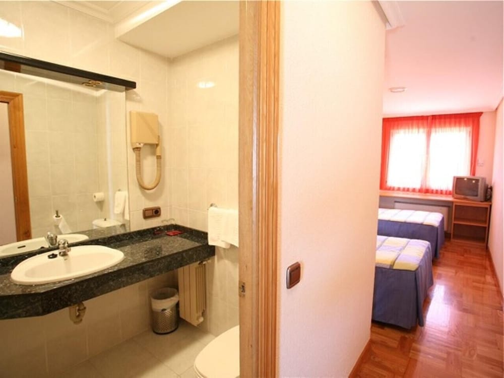 Triple Room photo 2