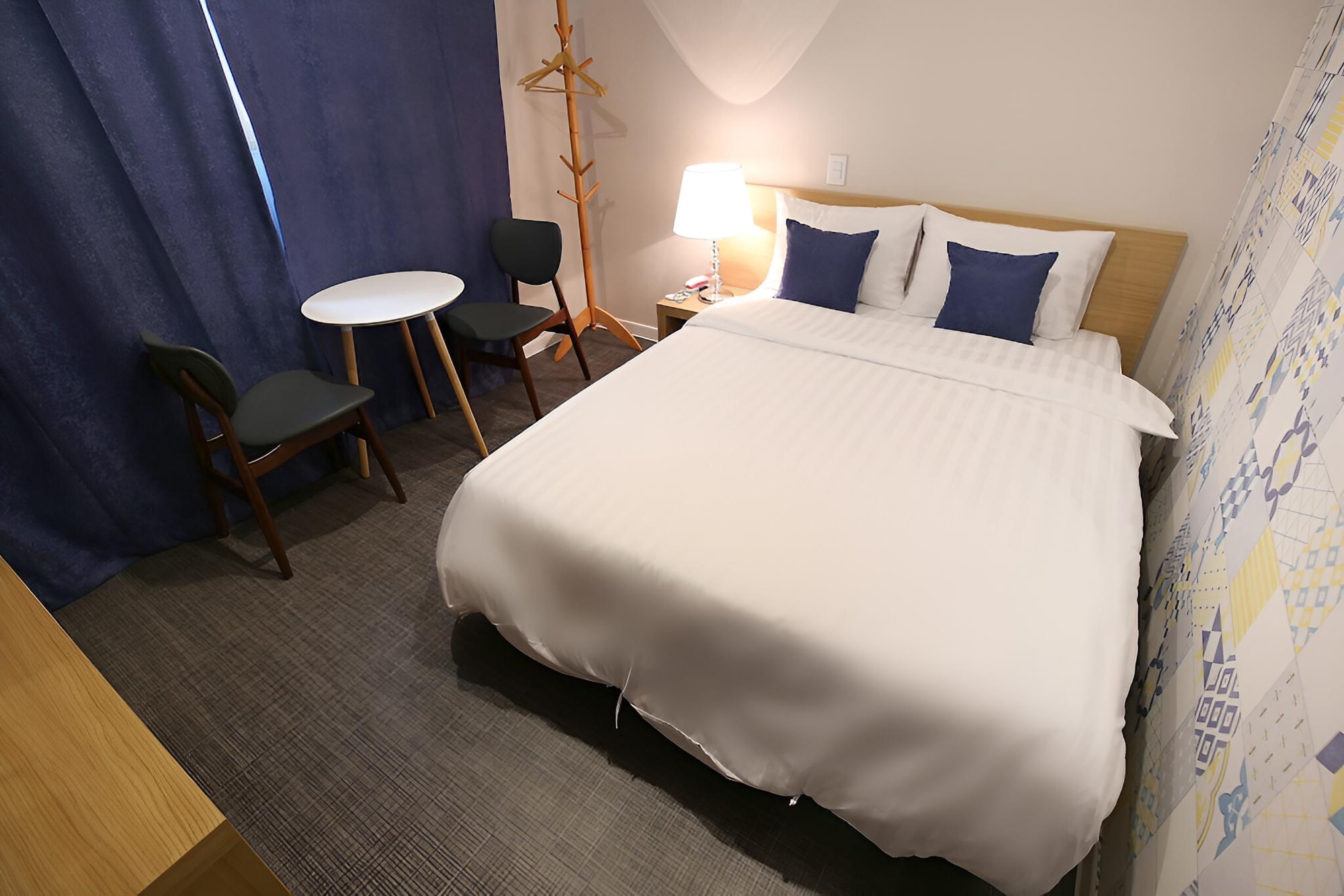 Room (Standard Room) - Photo 6