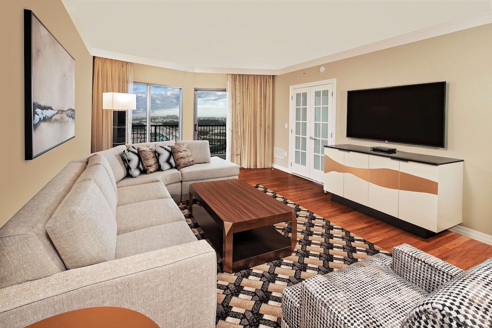 Suite, 1 Bedroom thumbnail 5