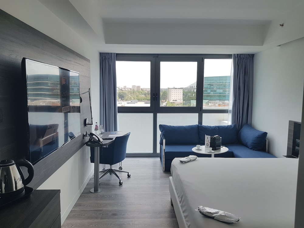 Superior Room, 1 King Bed with Sofa bed