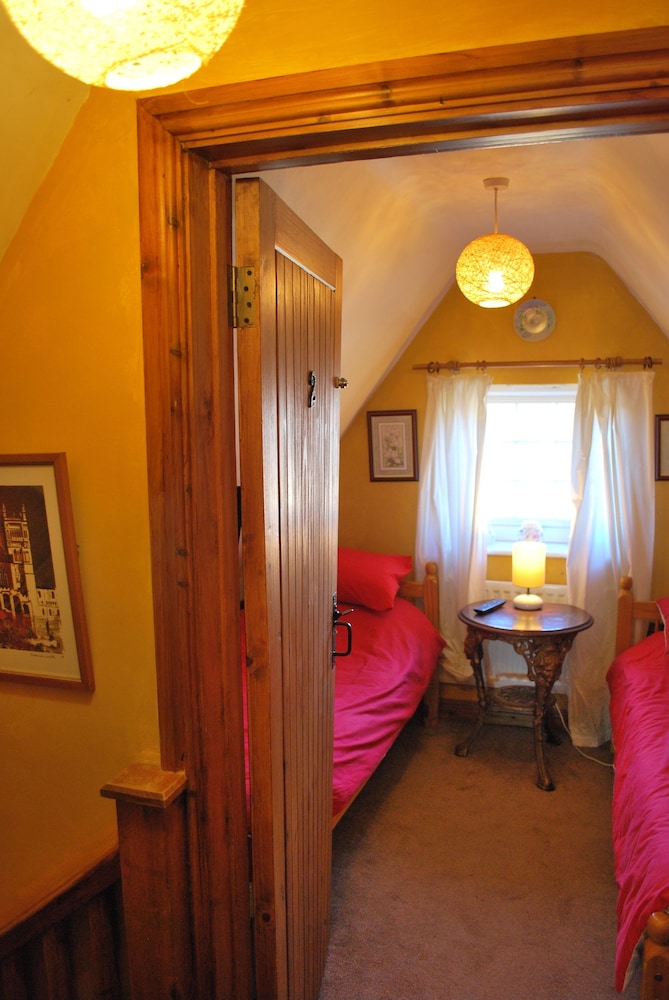 Cottage (The Smythy) photo 3