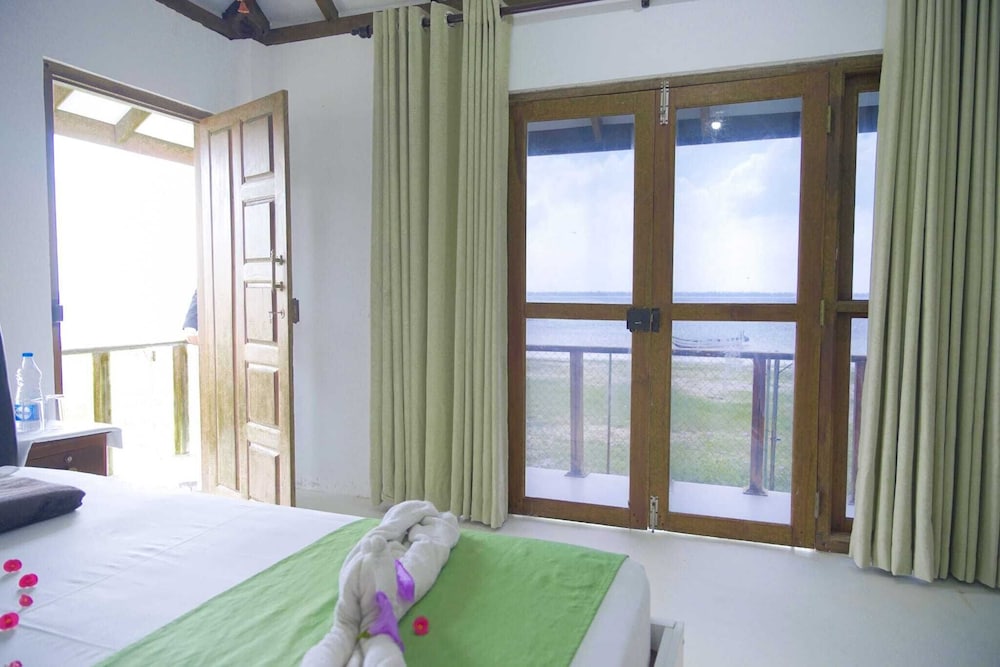 Deluxe Bungalow, Balcony, Sea View photo 1