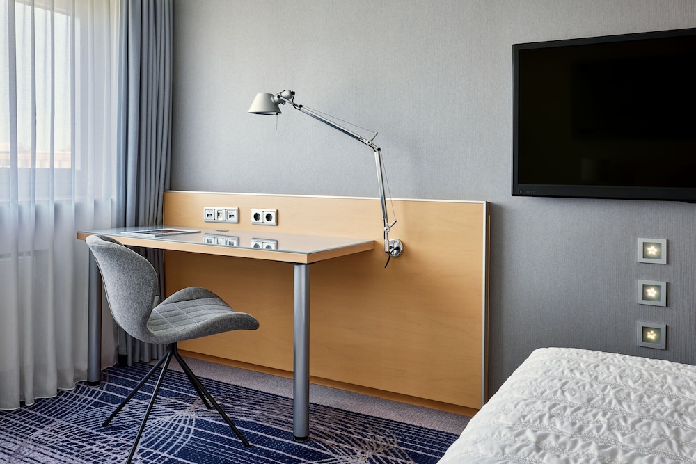 Suite, 1 Bedroom (View)