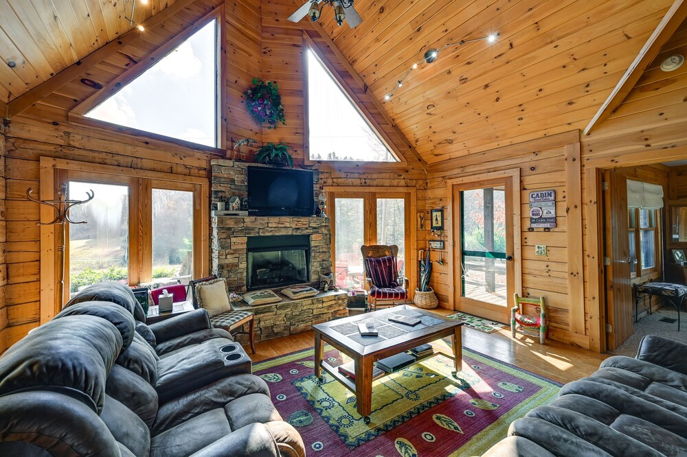 House (4 Bedrooms) photo 2