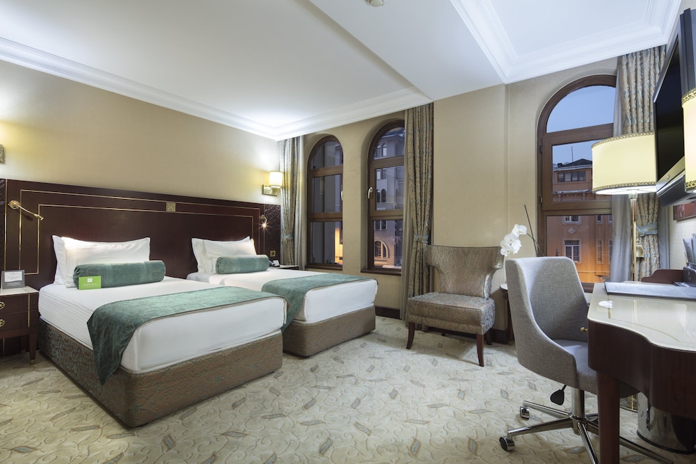 Premium Room, 2 Twin Beds, Non Smoking, Club Lounge Access