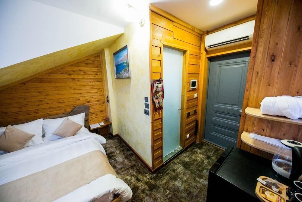 Basic Double or Twin Room, 1 Bedroom