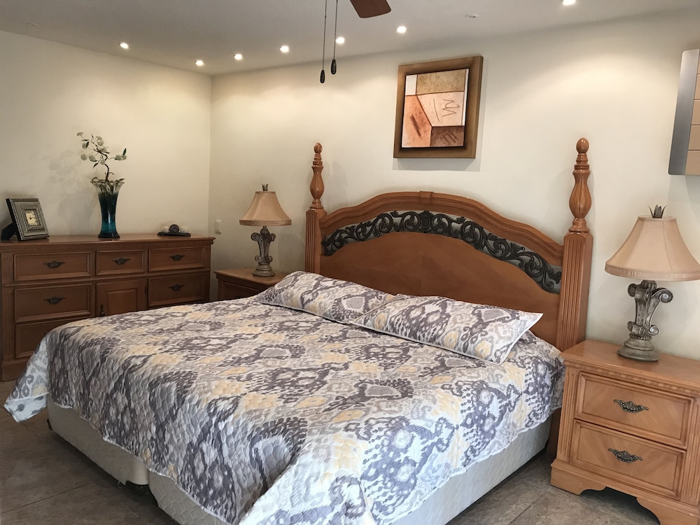 Family House photo 1