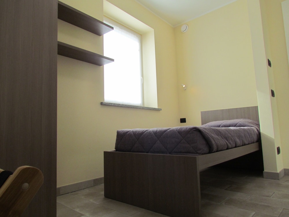 Single Room, 1 Twin Bed, Non Smoking, Shared Bathroom photo 1
