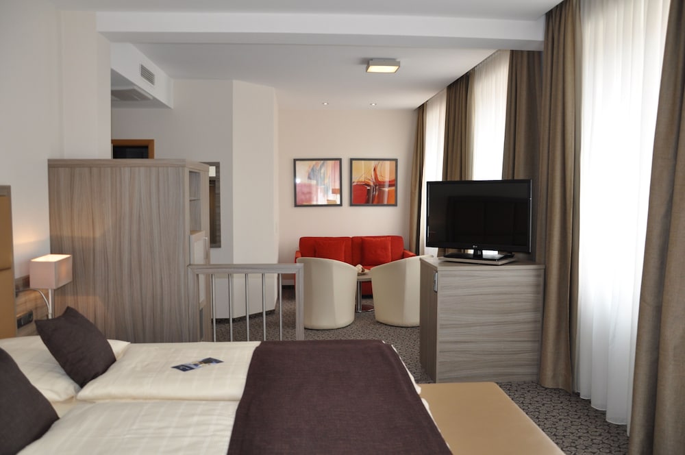 Comfort Suite, 1 Bedroom, Non Smoking photo 3