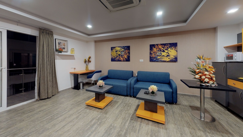 Luxury Suite photo 3