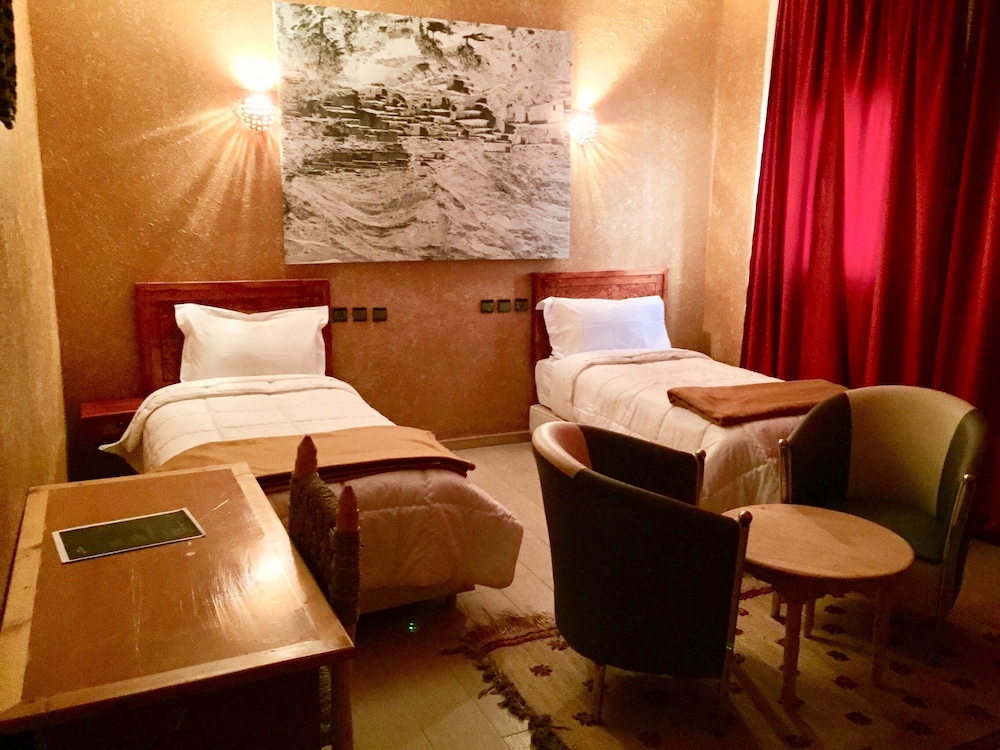 Standard Twin Room photo 1