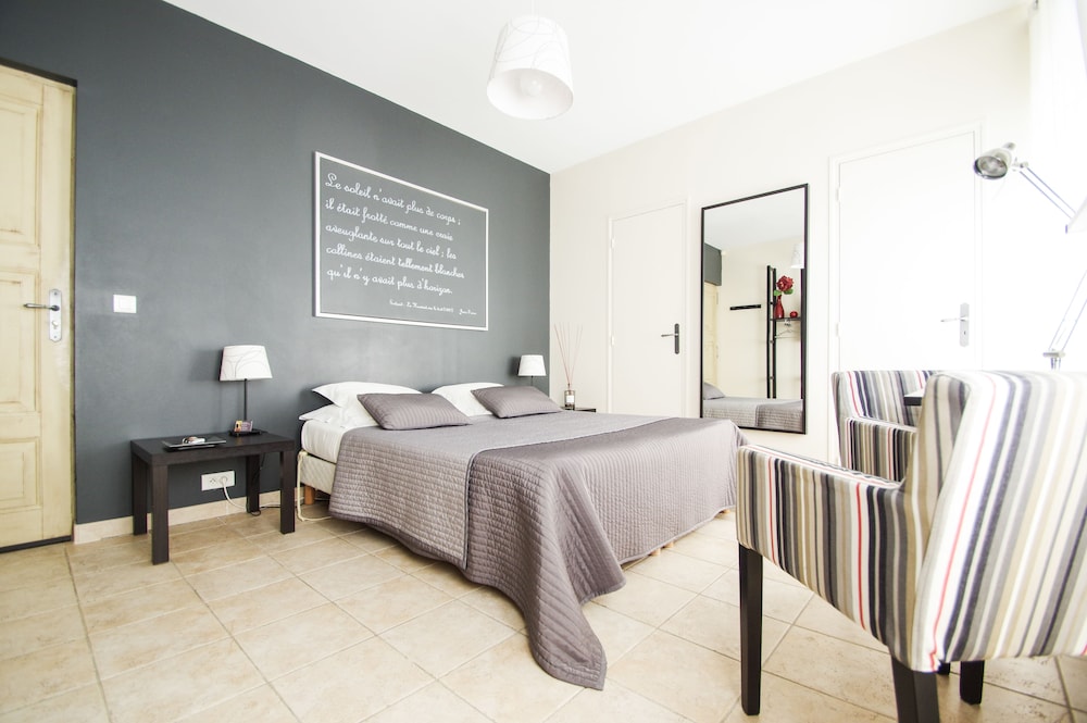 Chambre Grise photo 1