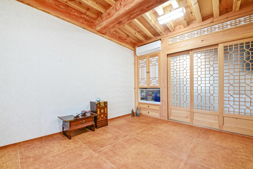 Basic Room, 1 Bedroom (Yushinjae E) - Photo 7