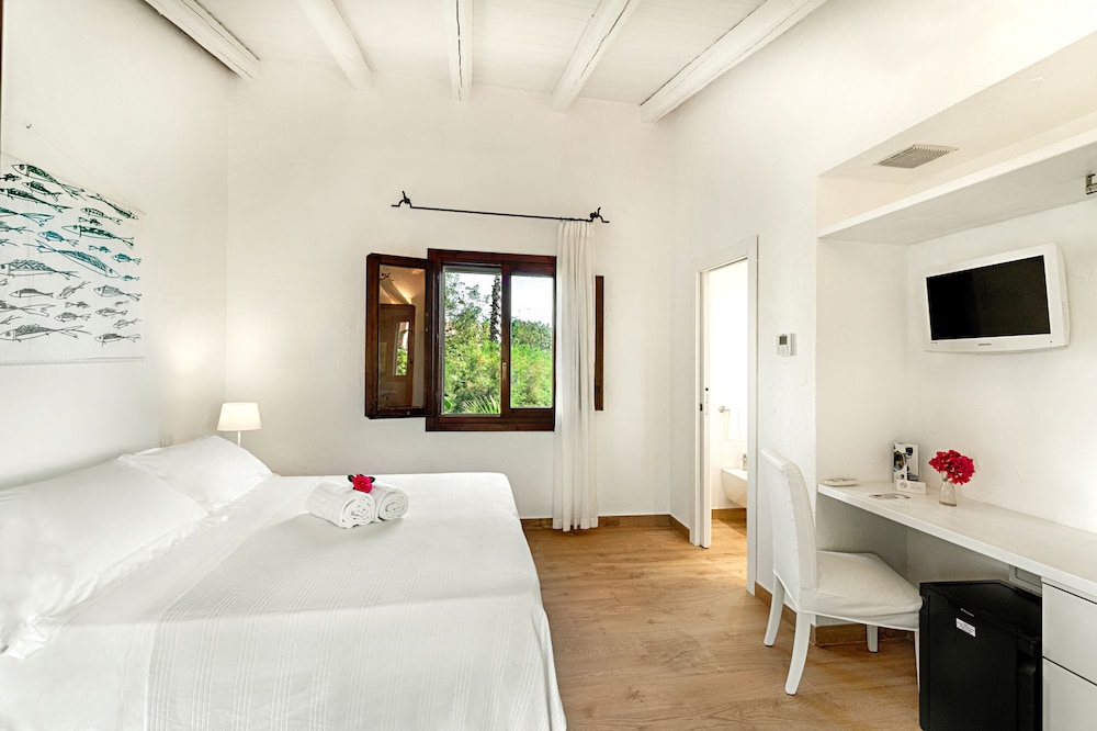 Classic Double Room - Photo 2