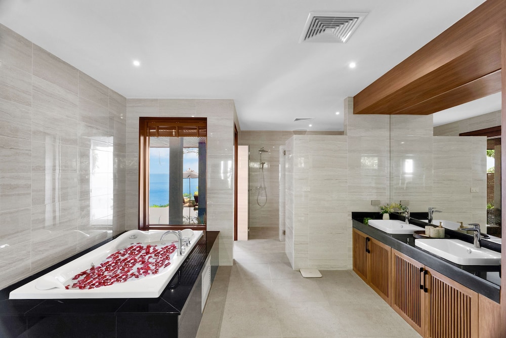 Luxury Villa photo 3