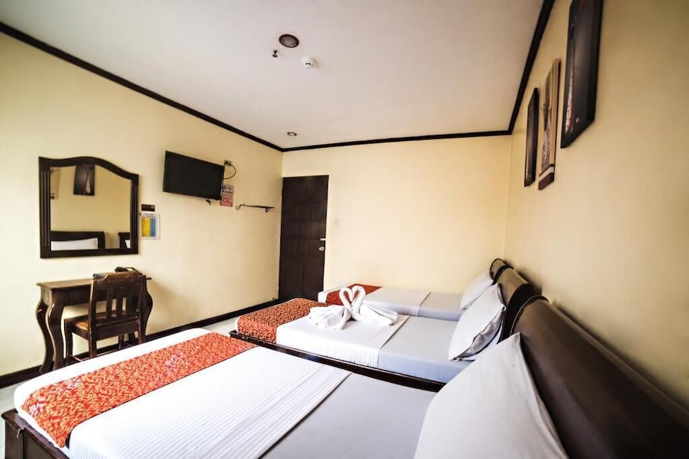 Basic Triple Room photo 3