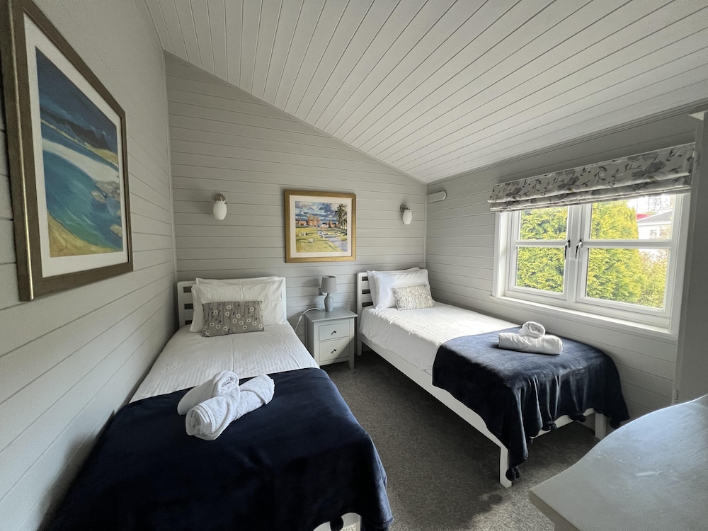 Cottage photo 2