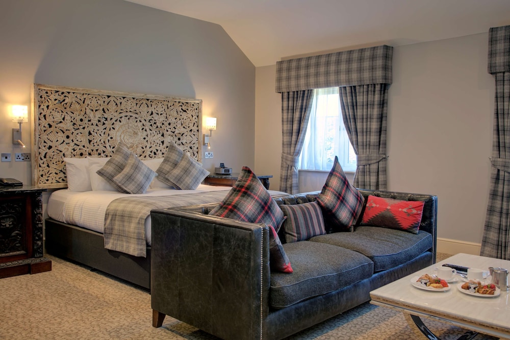Junior Suite, 1 Double Bed, Non Smoking, Jetted Tub - Photo 1