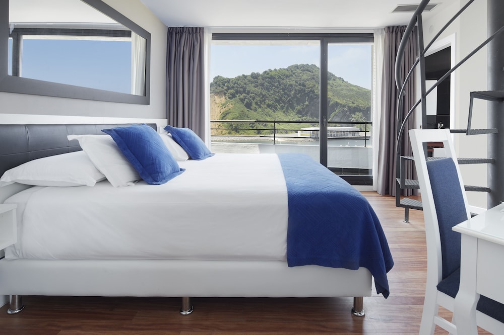 Suite, Terraza, Vista Parcial al Océano (Dúplex - uso individual, 90 minutos de spa)