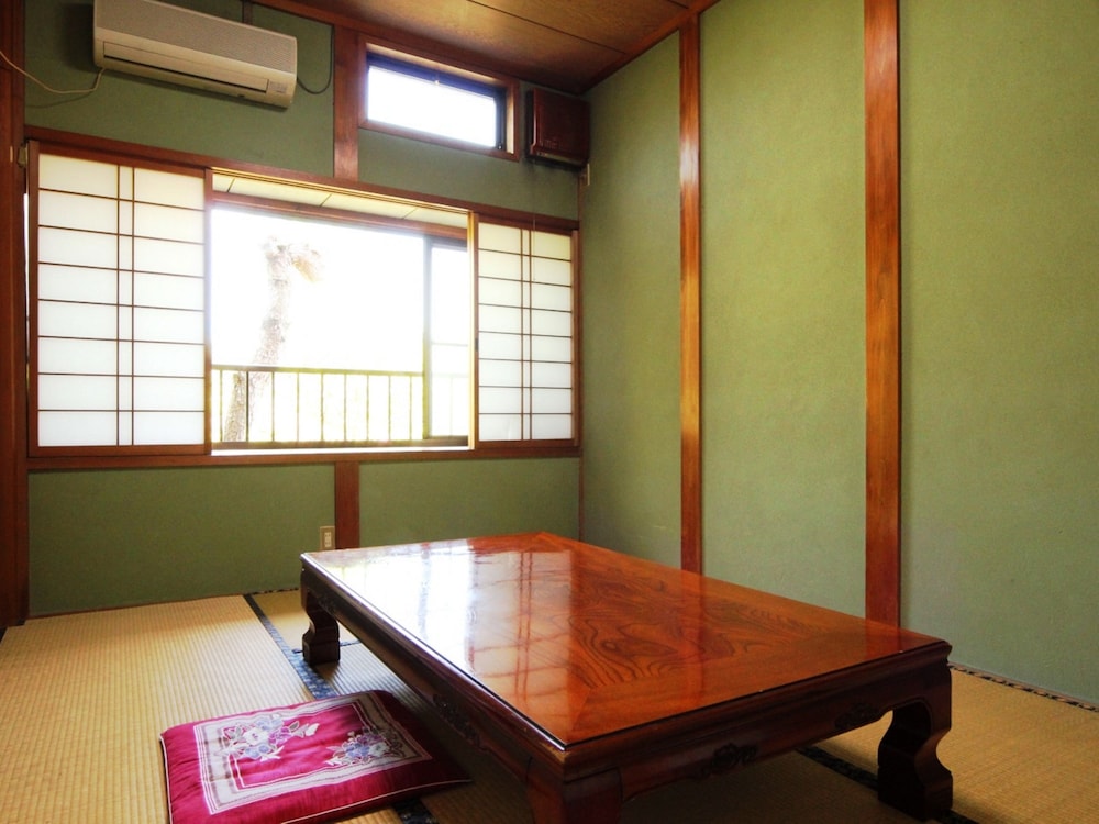 Japanese-Style Room For 3 Guests photo 1