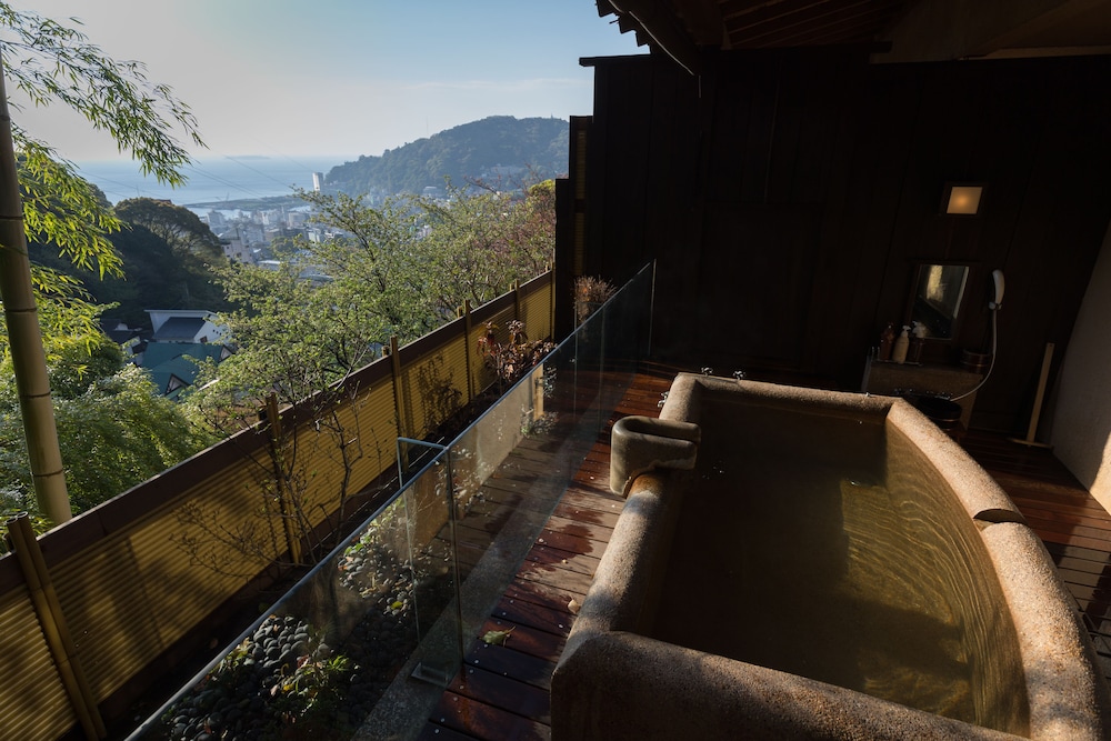 201 Kochou, Ocean View photo 2