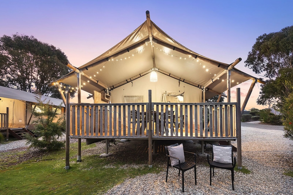 Deluxe Tent