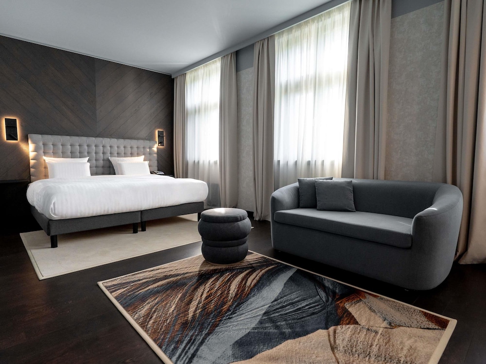 Deluxe Room, 1 King Bed, Park View - Photo 14