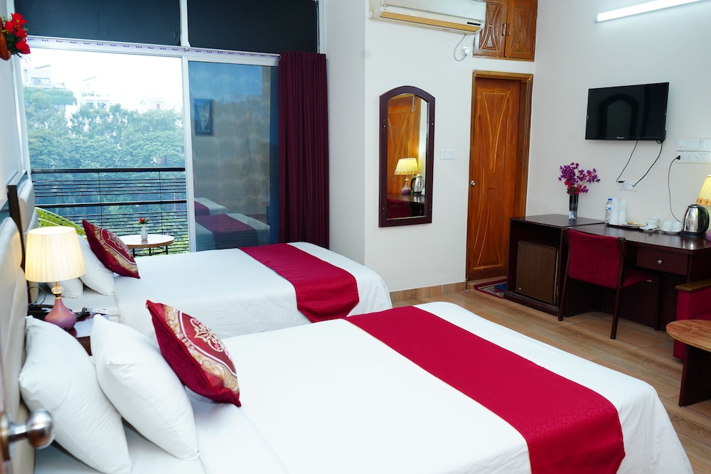 Deluxe Double Room, 2 Queen Beds, Lake View photo 1
