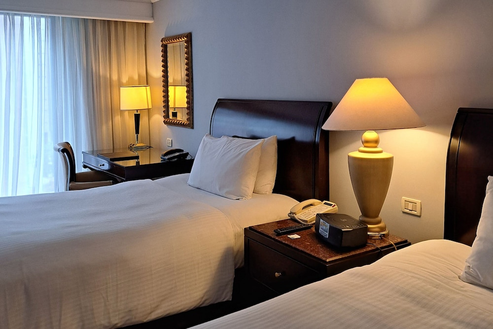 Room, 2 Double Beds, City View - Photo 1