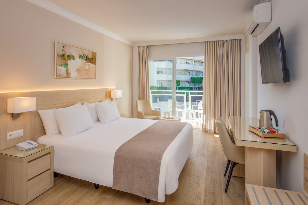 Superior Room (Lateral Sea View) - Photo 3