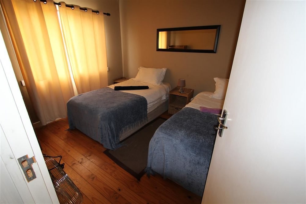 Chalet, 4 Bedrooms (Muhungo Do Mar 2)