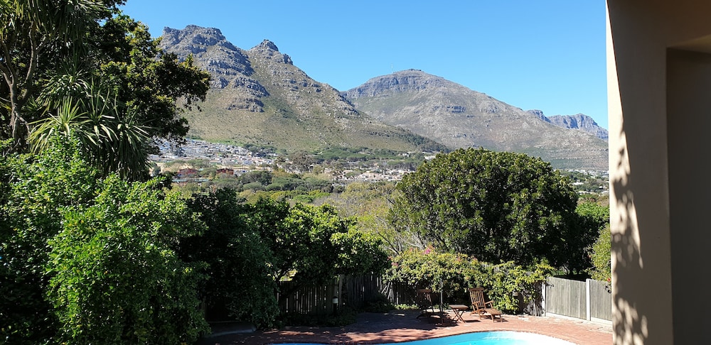 Deluxe Double or Twin Room, Garden View, Ground Floor photo 3