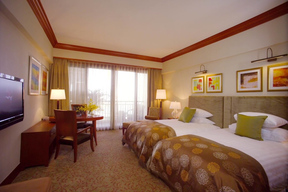Deluxe Lake-View Twin Room photo 2