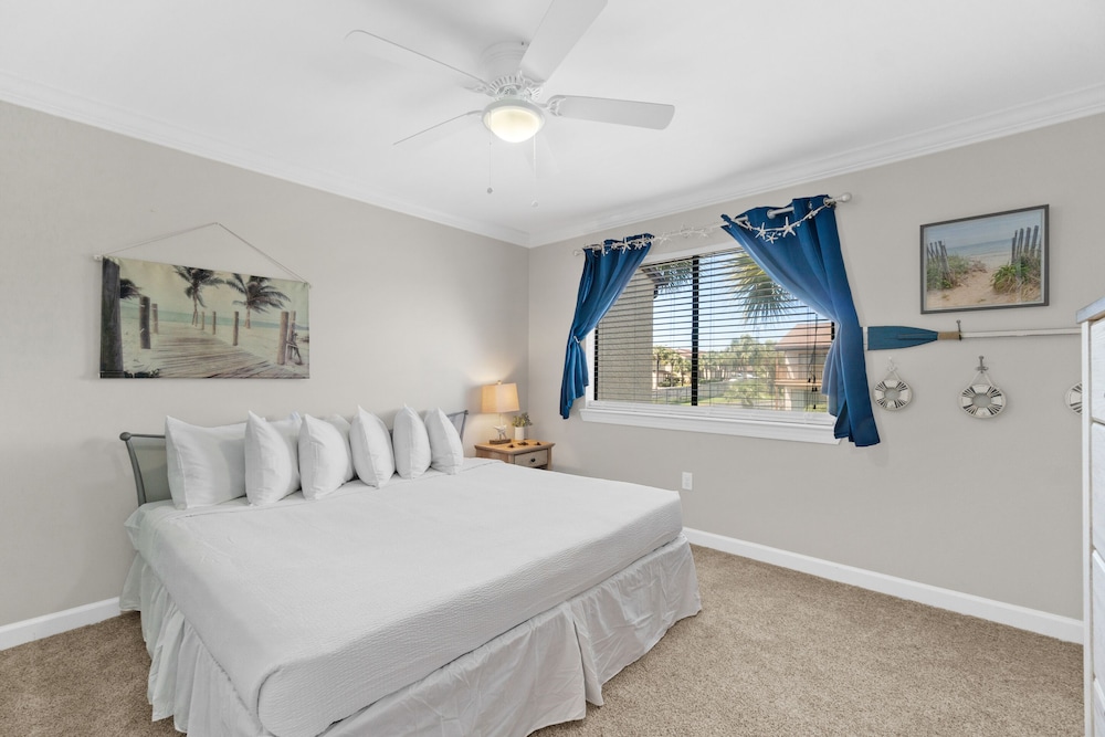 Condo, 2 Bedrooms (K2) photo 2