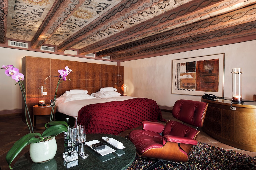 Historic Junior Suite