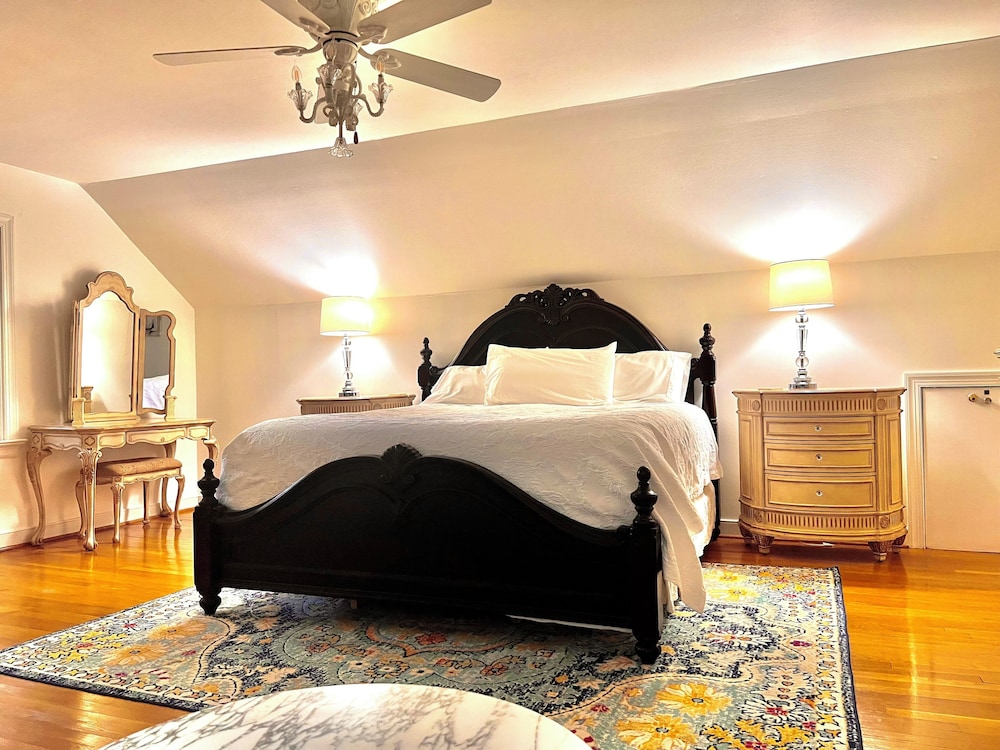 Rhododendron Suite