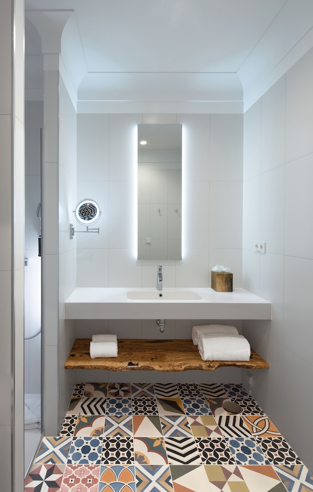 Atocha Signature House