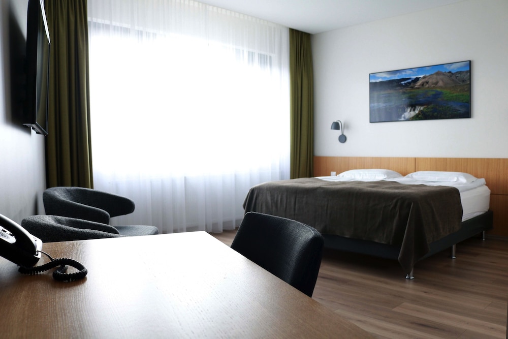 Premium King Room, River View - Photo 2