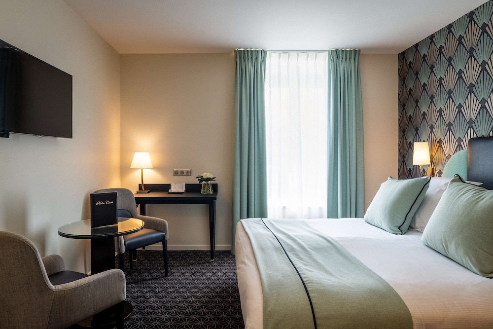 Superior Room, 1 King Bed, Non Smoking - Photo 4