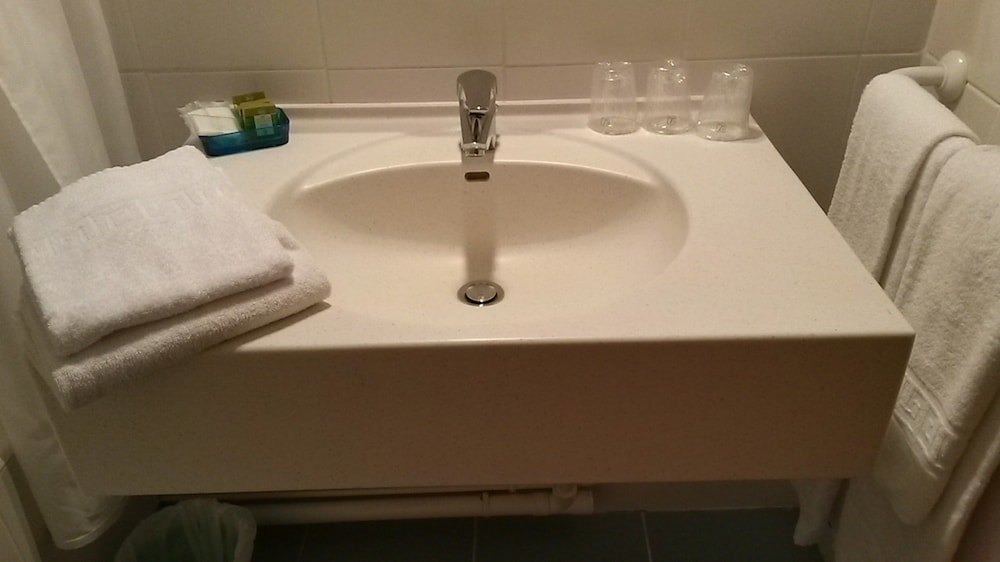 Comfort Triple Room, Bathtub photo 3