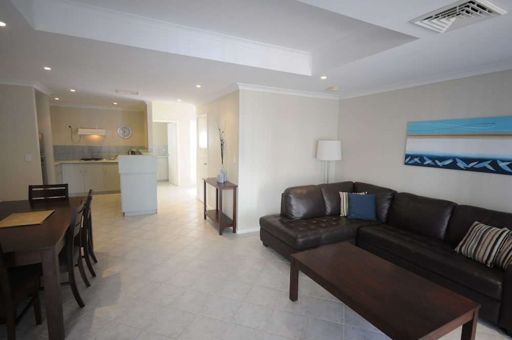 Family Apartment, 2 Bedrooms, 2 Bathrooms - Photo 8