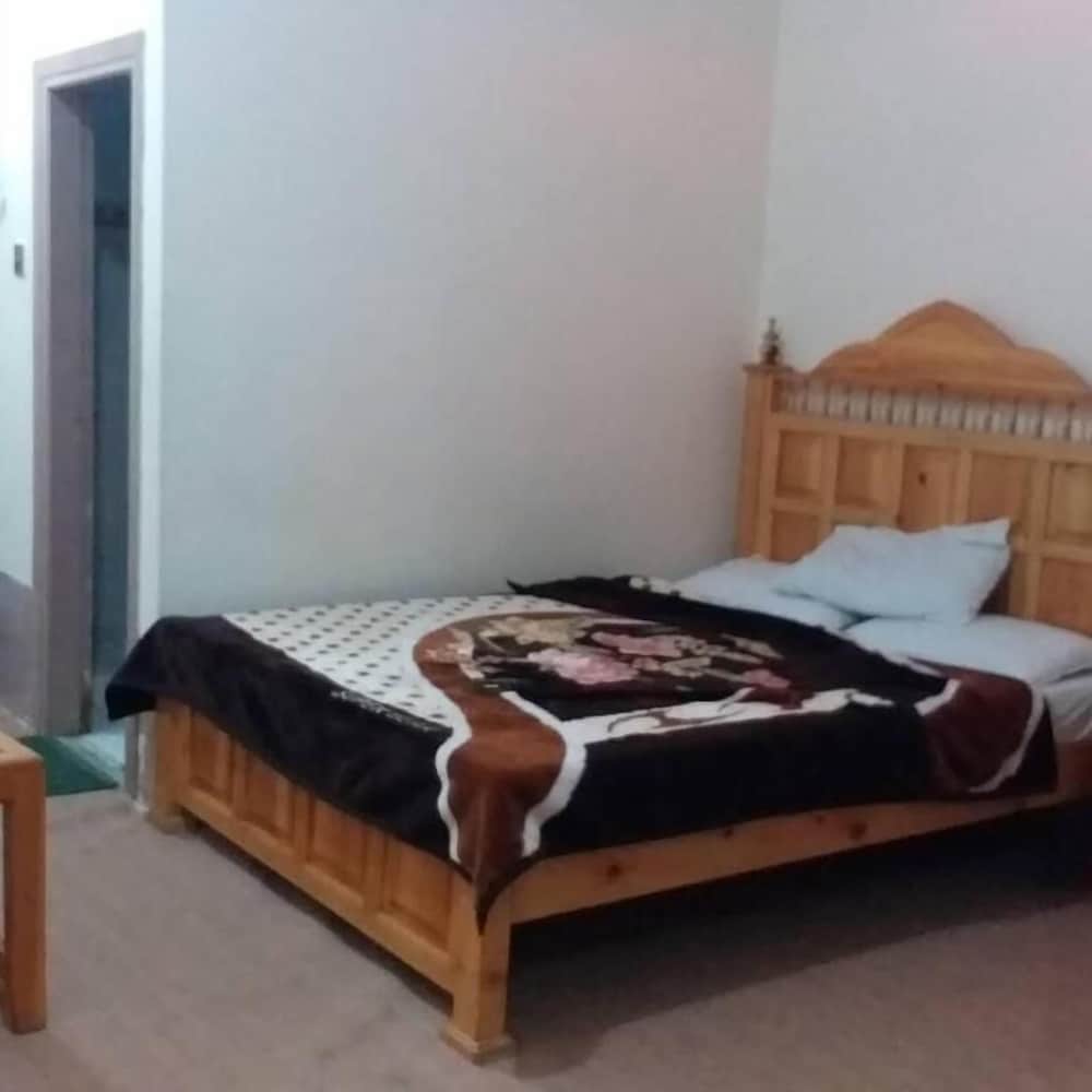 Standard Double Room - Photo 2