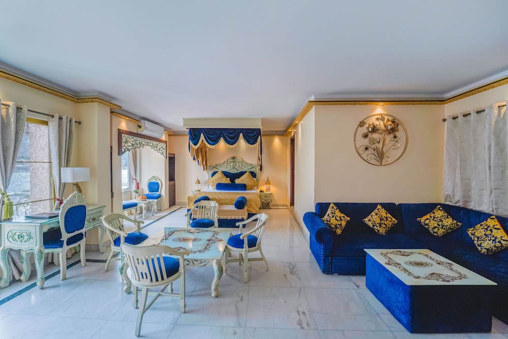 Royal Suite, River View photo 3