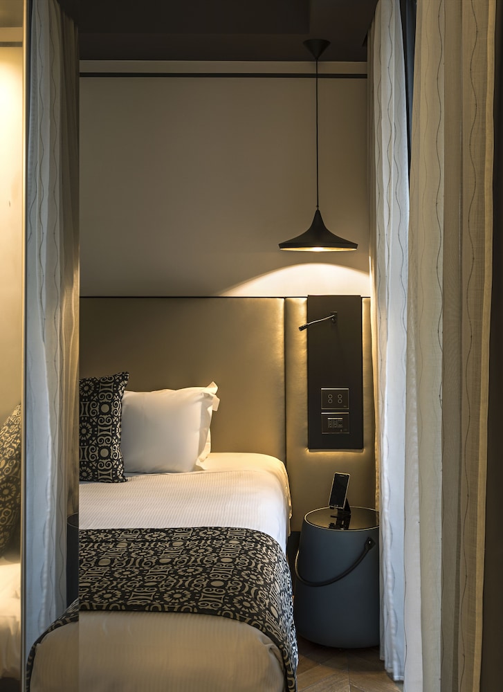 Panoramic Suite, Balcony, City View photo 2