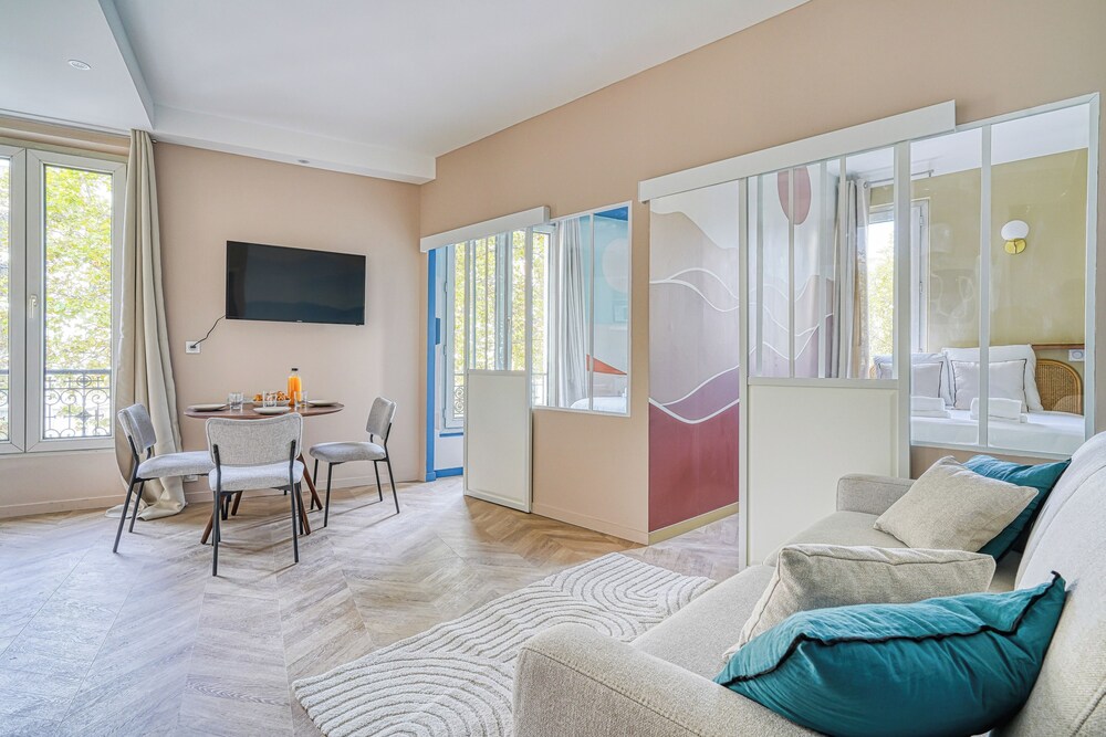 City Apartment photo 2