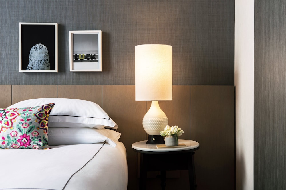 Suite, 1 Bedroom, Mobility Accessible (Roll-In Shower)
