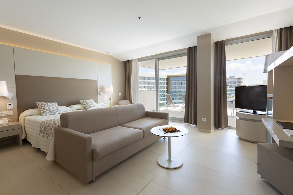 Junior Room, Terrace, Pool View (2 adults)