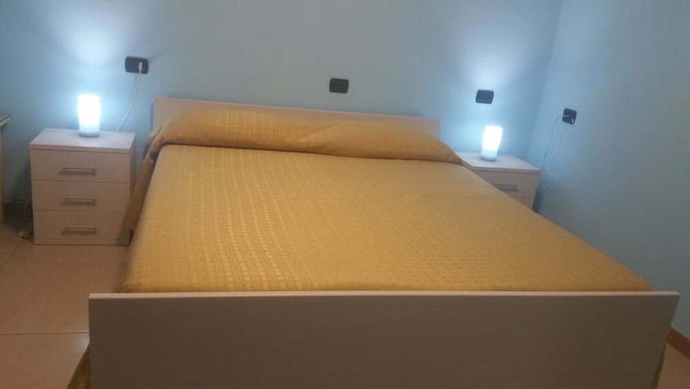 Standard Double Room (101)